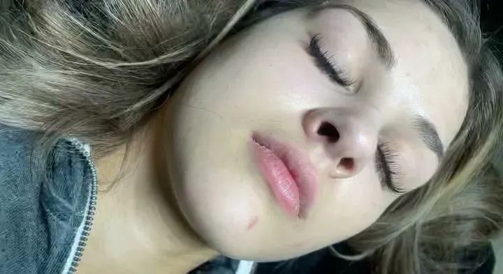 https://cdn.salonspotlight.com/photos/RQriV33E2Ywk30ugKyrJ/8f73f8cd-f82a-486f-b2a8-171867feee49_720x720