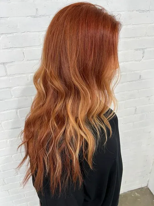 https://cdn.salonspotlight.com/photos/RUk7GITTwvVL5CQdyYlX/9ada3933-6127-4ca4-b052-ee68ef15bc10_720x720