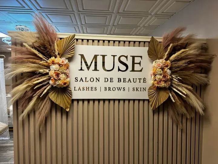 https://cdn.salonspotlight.com/photos/RVqRwJT60A5JcpuM4q3O/6a02a442-ab18-4a6a-97af-623e9aeb7a55_720x720