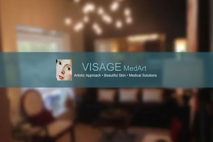 https://cdn.salonspotlight.com/photos/RXocOWH98lljnE31x7z8/300badba-b3ea-484d-b056-da386dffaf9c_720x720