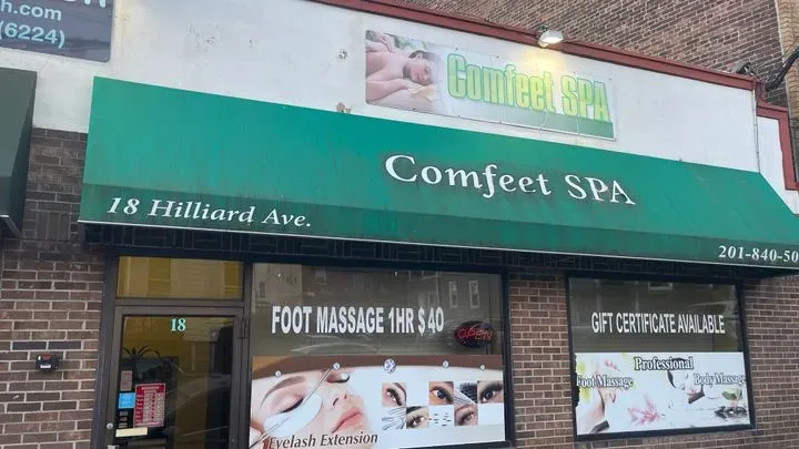 https://cdn.salonspotlight.com/photos/RaS9Knpi3E4z3qJhCFrp/25821883-e771-4349-b619-ed39099f16d7_720x720