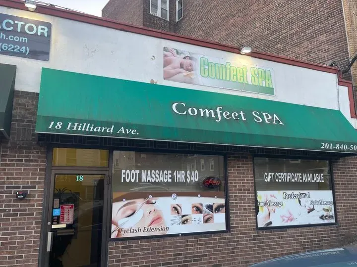 https://cdn.salonspotlight.com/photos/RaS9Knpi3E4z3qJhCFrp/60a6150f-892b-44a7-bbbb-9afa88d8ed4c_720x720
