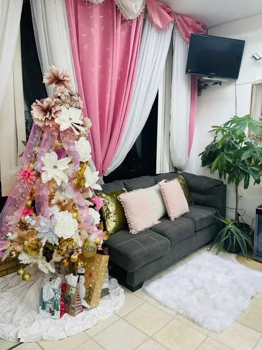 https://cdn.salonspotlight.com/photos/RfPlxog9cKVSCheBufOa/c68f0bb3-ebeb-45bc-81c0-5f653614b044_720x720
