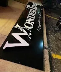 https://cdn.salonspotlight.com/photos/Rif2tT5oU4ilLDQQl77b/051be0ba-0fe3-4c7d-9358-dd8b4b5e5735_720x720