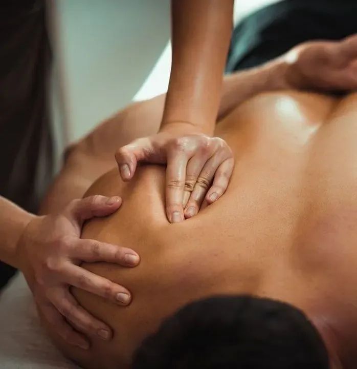 https://cdn.salonspotlight.com/photos/RlCcAuheEVsQxTCcanzV/348c39f1-fc60-4110-a751-43b90bff0510_720x720