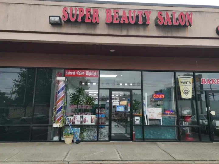 https://cdn.salonspotlight.com/photos/RnAT6FGJslgdytRYIYNk/55779452-baa4-404f-b010-959257b9da33_720x720
