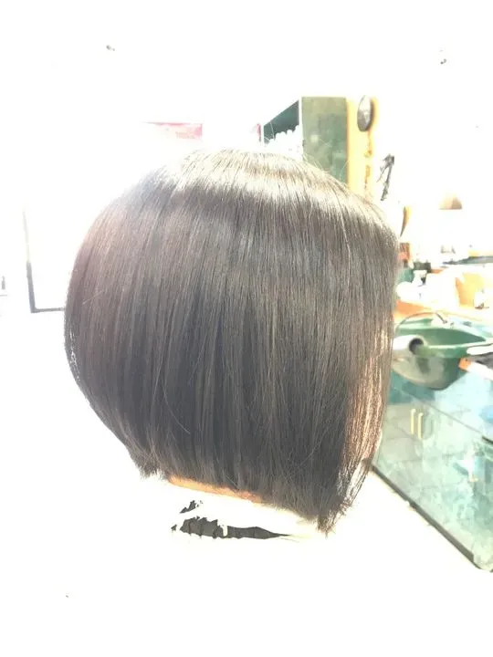 https://cdn.salonspotlight.com/photos/RnAT6FGJslgdytRYIYNk/ba0d7d7f-cbc5-4c51-bf52-a6e5cdeb606c_720x720