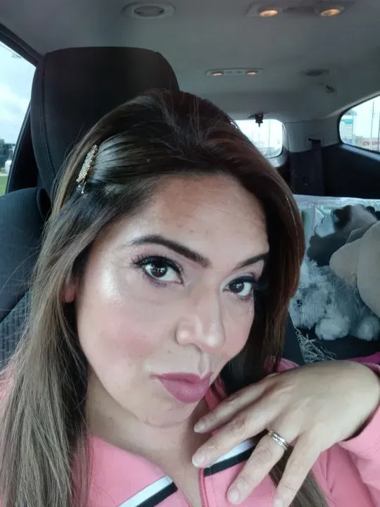 https://cdn.salonspotlight.com/photos/RqZl1f7JPPdzpA3iK6zP/08f98c0d-c699-4195-8d74-feebf185dc48_720x720