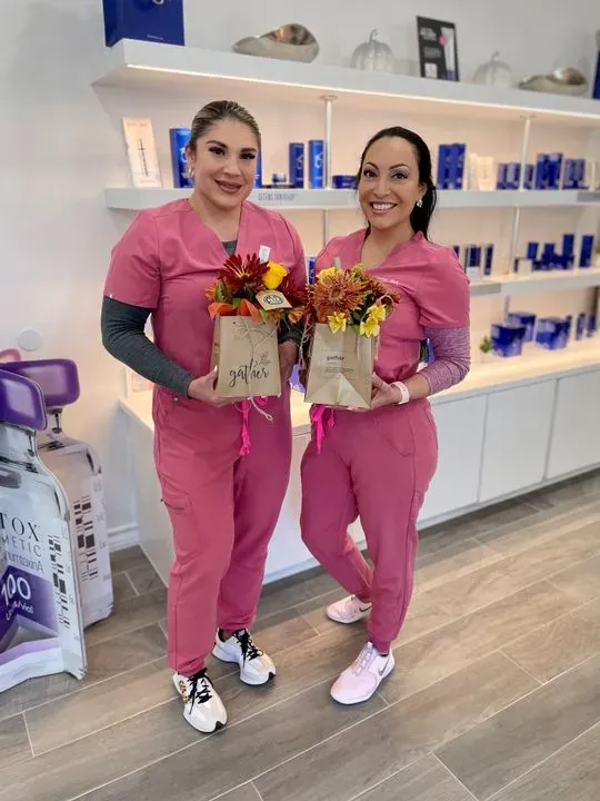 https://cdn.salonspotlight.com/photos/Rr0ULbvPW4FXH051GUzz/ff6019a0-60f5-45ba-ba53-f48315dd899c_720x720
