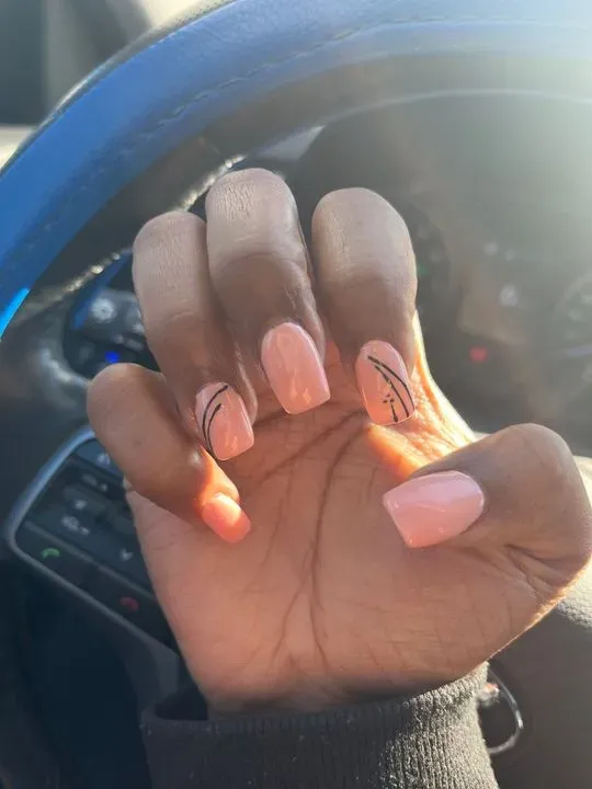 https://cdn.salonspotlight.com/photos/RzpHCOkJXzKMlkn0V11N/73d47521-afe2-4031-abdf-49fa660d8706_720x720