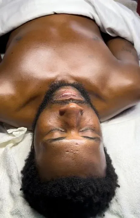 https://cdn.salonspotlight.com/photos/S3VjFmTldfvw7gZkD3xF/b4ca0ec4-7e3b-4323-95af-e8182db2df31_720x720