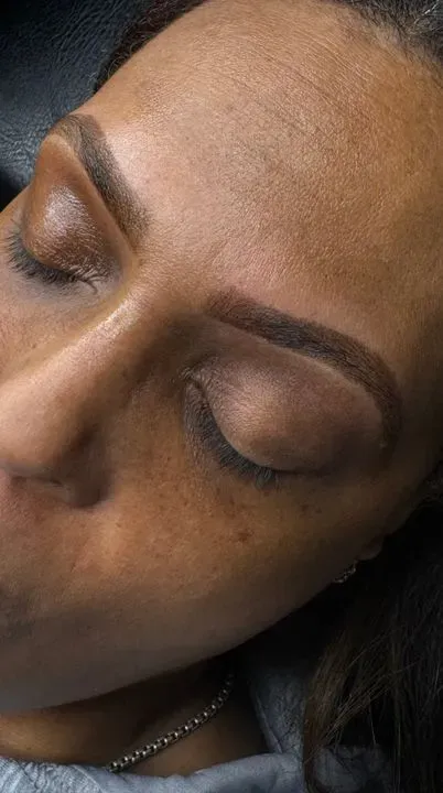 https://cdn.salonspotlight.com/photos/S513dz9jZCGz1DiJN6nI/5f3ba836-a843-46d4-83a7-139fa47449dc_720x720