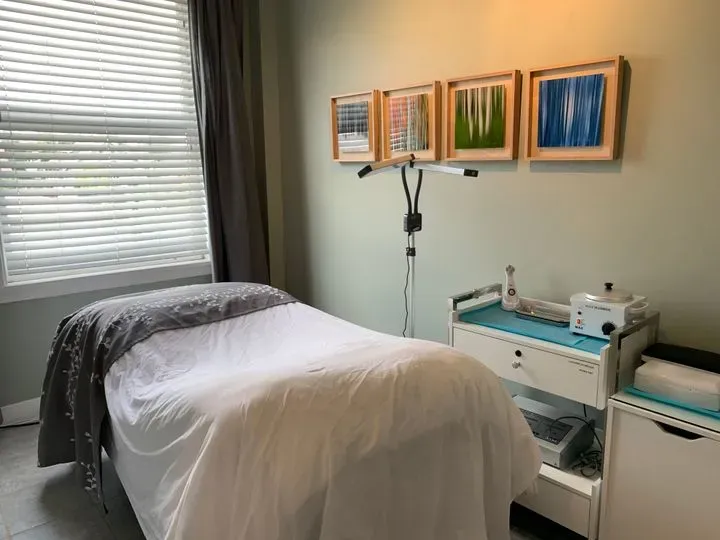 https://cdn.salonspotlight.com/photos/S72qJTxYjsh7ttjtv14Z/57b6d773-9a86-4e1a-a5a4-7ae6bf8eb6c6_720x720