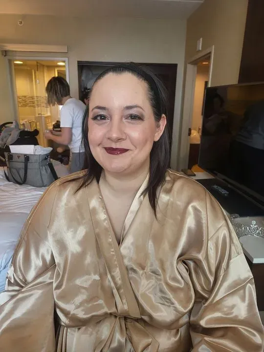 https://cdn.salonspotlight.com/photos/S8gfHsDweifvNoyvgNcb/c8bc6485-98c2-435c-90b0-4e03a07318a3_720x720