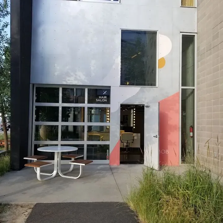 https://cdn.salonspotlight.com/photos/S8pMLzx9XnHxt0HYUhri/572584b1-f78b-4036-bdb5-ba72976473ce_720x720