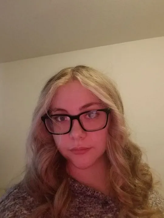 https://cdn.salonspotlight.com/photos/SBbwlVMnjjEAi9WFuEpi/b5582ecd-c5e5-4de1-90c4-b94f88a19352_720x720