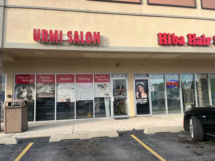 https://cdn.salonspotlight.com/photos/SEpX7pRWDnexsYVDgrR2/005d248a-37e3-4dd2-aece-74f2c08646d9_720x720