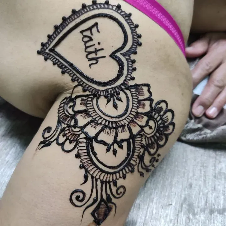 https://cdn.salonspotlight.com/photos/SEpX7pRWDnexsYVDgrR2/5fb22f97-911d-4c22-899f-015adfd2e306_720x720