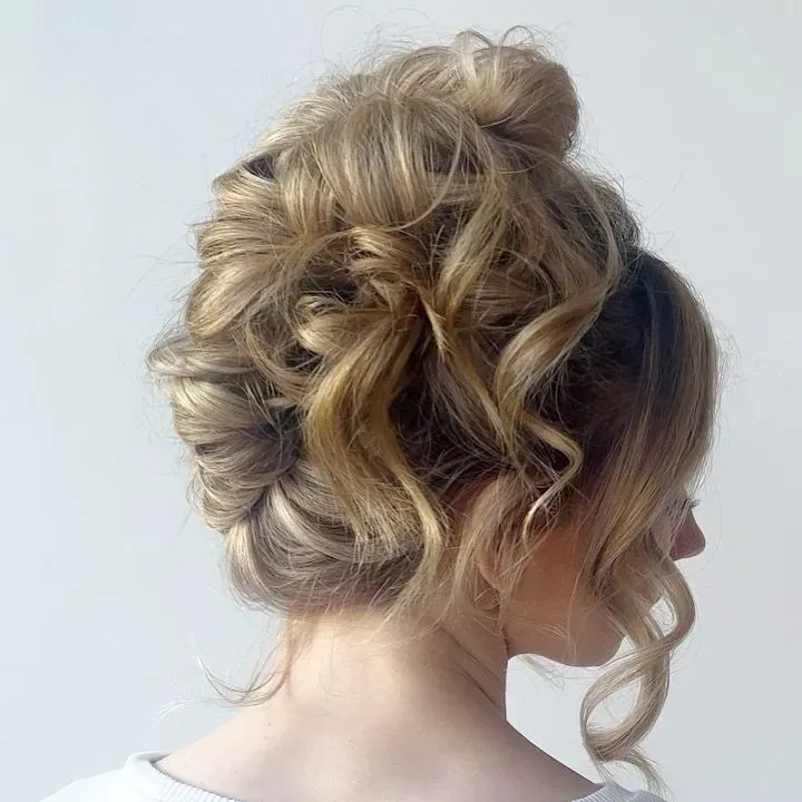 https://cdn.salonspotlight.com/photos/SLAB3cmcgzrK9m0OYx6O/94c45f91-d026-4d3e-9eae-45e9edf222f5_720x720