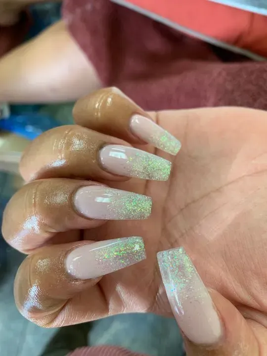 https://cdn.salonspotlight.com/photos/SPkpnEAQnyj9Xw5kClZ0/ff59af72-b99e-4498-936f-cbadee0d19de_720x720