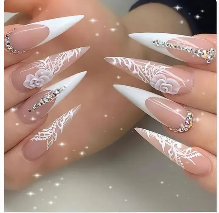 https://cdn.salonspotlight.com/photos/SS0jdsivCF65VArDKfZs/6a2884a3-65c5-4232-abd3-e72423f4c93e_720x720