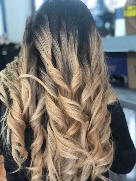 https://cdn.salonspotlight.com/photos/SSWQJUdIOywZlxlP0YNM/170804f4-edf8-43d2-84da-3f4a18ba5e83_720x720
