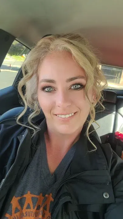 https://cdn.salonspotlight.com/photos/SWoh3L3kyCPDw1TxO8MV/31809da4-bdfc-495e-ba27-b8483a034296_720x720