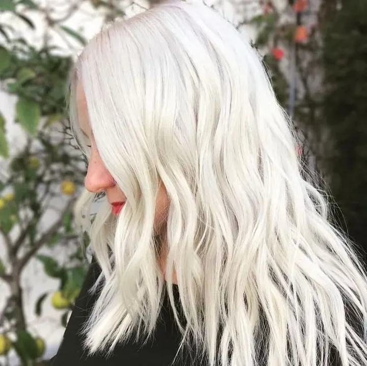 https://cdn.salonspotlight.com/photos/SabbyUn6qHSjPER7Bh1q/4381716b-3f22-4390-9a87-7a46c96696c6_720x720