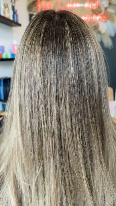 https://cdn.salonspotlight.com/photos/ScFGugaHajDtRn6SpMOo/5c41c7c0-8054-4dd3-ace5-9f70a2c2ec29_720x720