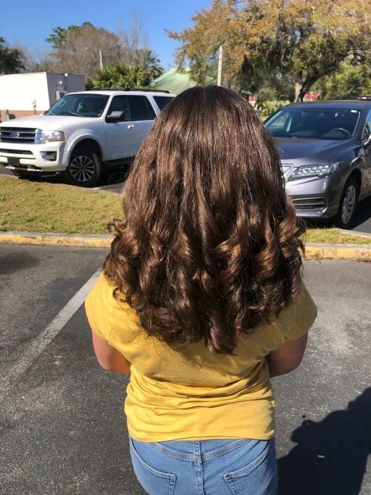 https://cdn.salonspotlight.com/photos/SdnBQcVybzeOnbI2be9S/5f2fea52-70b6-4413-aafc-1543fe19c0f5_720x720