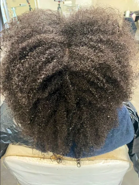 https://cdn.salonspotlight.com/photos/SnMcSWD0VHlDIjmrvunU/07798290-0752-4040-8694-3438d982c95a_720x720