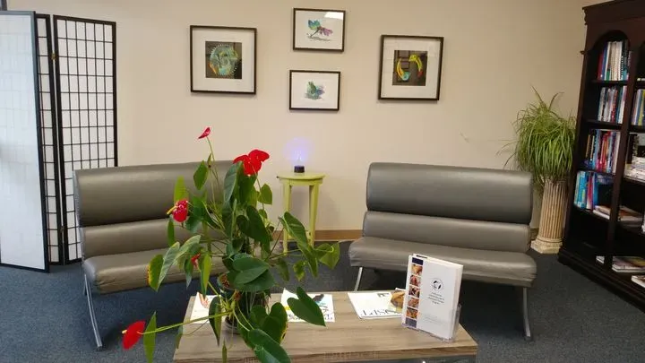 https://cdn.salonspotlight.com/photos/SnTt55rtcDfr3zXzLPkX/2231e60a-bf6d-4396-907f-1a8cc3ae1d98_720x720