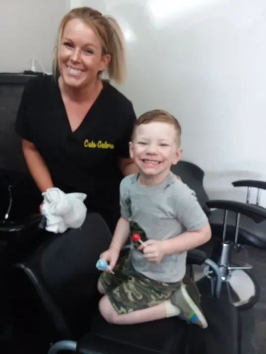 https://cdn.salonspotlight.com/photos/Snp26N3Ef90oneXwR5NZ/dd7dc119-4349-4e81-809e-a02277e66151_720x720