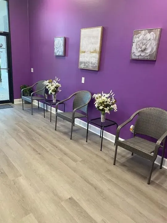 https://cdn.salonspotlight.com/photos/Sr0nXkjDq6m8V0cJegEh/3ca70320-06f6-4c45-9e07-475300fc71ee_720x720