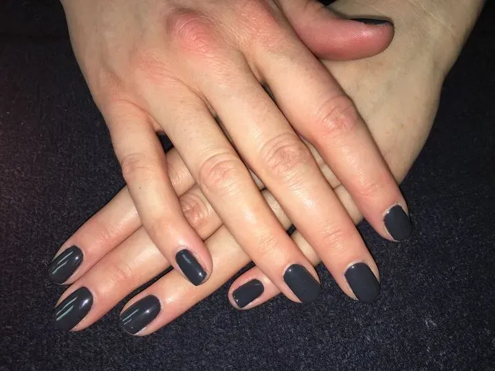 https://cdn.salonspotlight.com/photos/SyERqF84nS0z8EbsVALZ/fca6813f-0434-4153-95ca-3e3d180befba_720x720