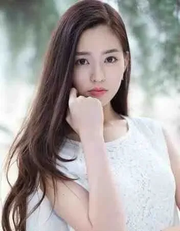 https://cdn.salonspotlight.com/photos/SyuNvkyC9cxKV0YwgSGI/24e34eb6-afd5-4d7e-a281-fc6b8ce7dcb7_720x720