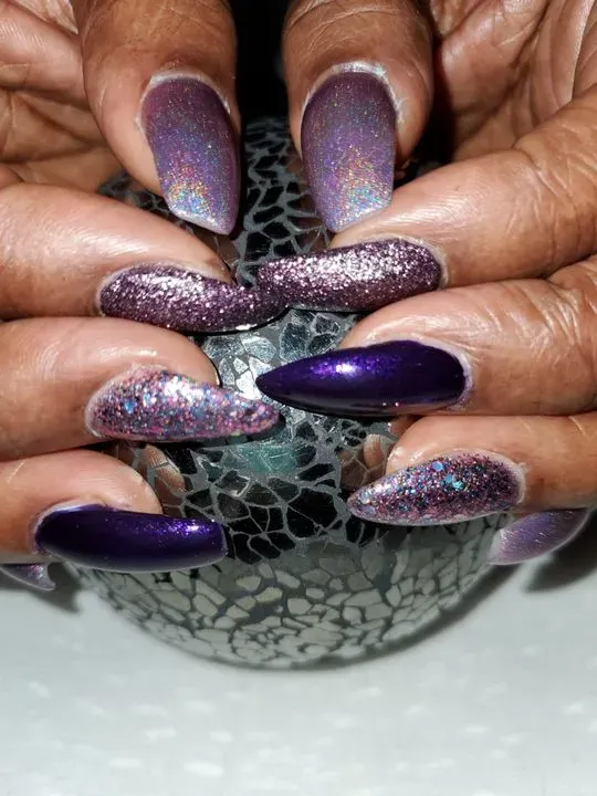 https://cdn.salonspotlight.com/photos/Sz1itzNZ27yy4gPhfThz/f305bc97-c6fb-460a-8116-861d973a9866_720x720