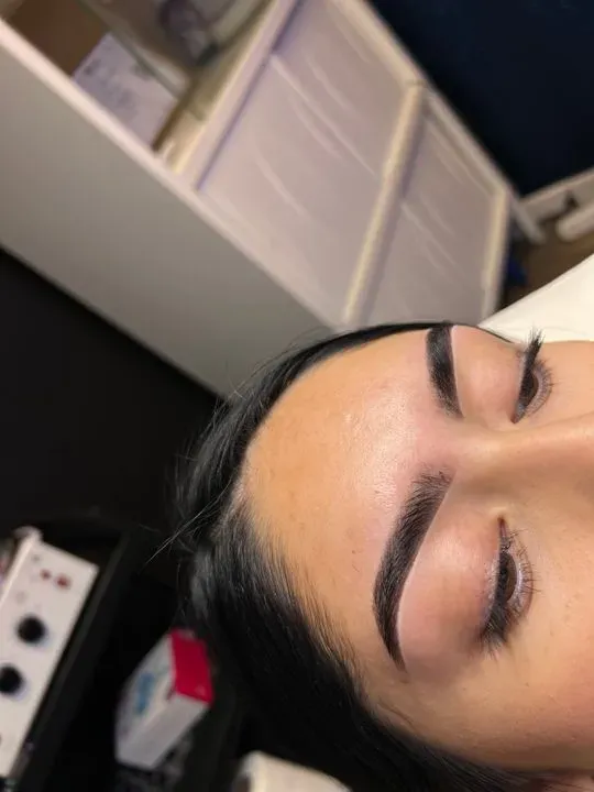 https://cdn.salonspotlight.com/photos/T0xJui5Spn0sDfbTKXOd/149a3a9a-785f-4544-a0e9-2a42586ae448_720x720