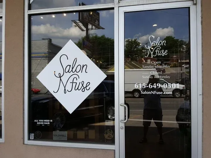 https://cdn.salonspotlight.com/photos/TDsMDSW39M6dFILe1wva/255b2b73-86b0-48d3-b5ff-3c8b1a579baf_720x720