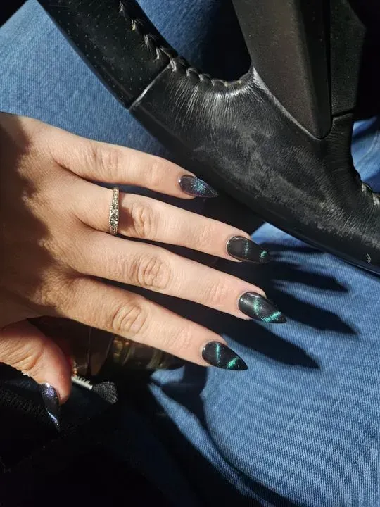 https://cdn.salonspotlight.com/photos/TETYNu3Kqf2Rh2gI59AQ/52c5cd95-b661-4fbb-b768-d050c4419285_720x720