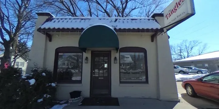 https://cdn.salonspotlight.com/photos/THkZMD1iowZV6zZIzjZr/6e70417a-b845-4223-a721-e3e70d108575_720x720