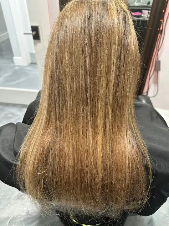 https://cdn.salonspotlight.com/photos/TKetGs9LqIYpn0bxpgYz/93c42ac3-57ce-418d-8c4f-de485659e8ea_720x720
