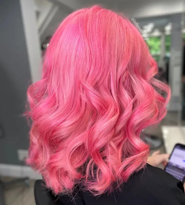 https://cdn.salonspotlight.com/photos/TL9aazLwiwnZ9msWsnyB/debf91fe-d1e0-4b91-9e53-36a1d1eb4787_720x720