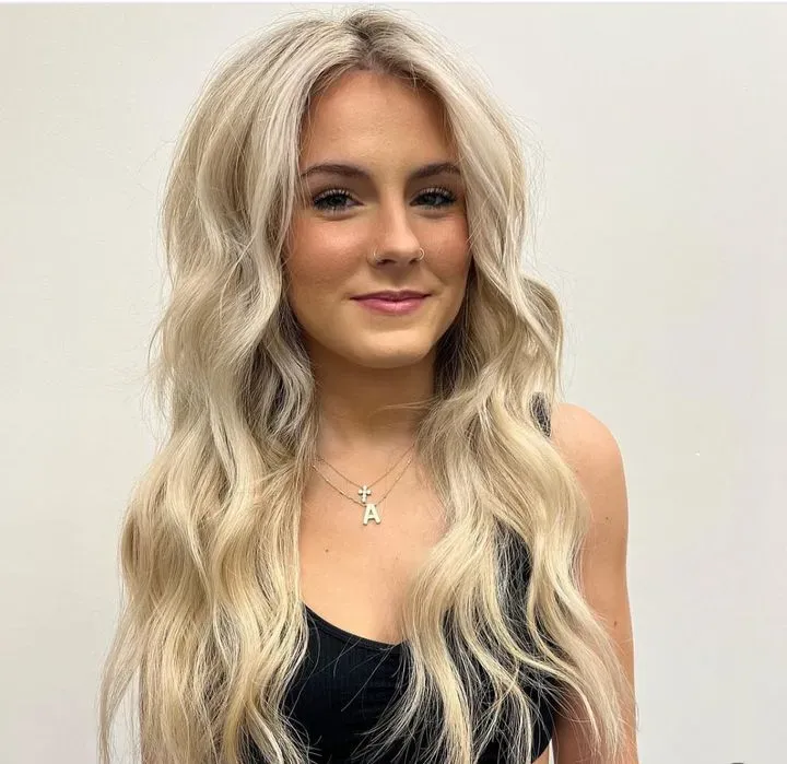 https://cdn.salonspotlight.com/photos/TRICRULibdTpMaN5JK6V/7687e99e-ad3e-495b-83af-084fc3e558b3_720x720