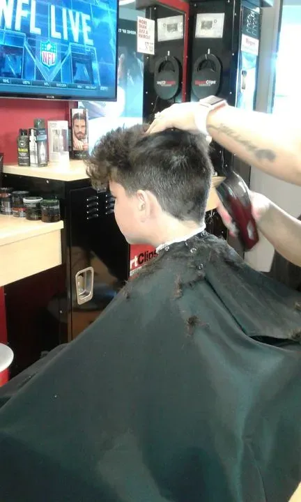 https://cdn.salonspotlight.com/photos/TTSqnMxOW52hWfwkq4vw/634b7c9a-2ae5-470d-a18f-e1a4fdca270a_720x720