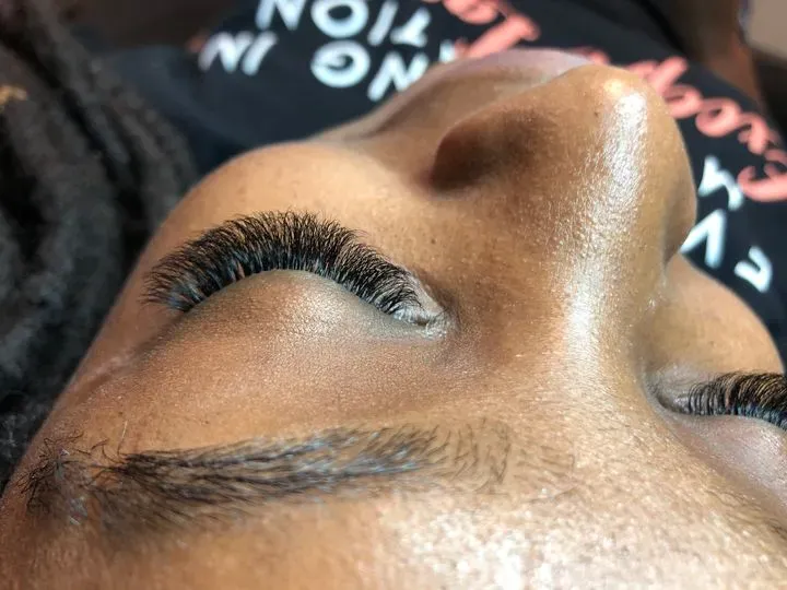 https://cdn.salonspotlight.com/photos/TTvwWaqzbZcubUxQAQcB/cb6b163d-bc4a-4176-b4c4-20d65c0a9f8a_720x720