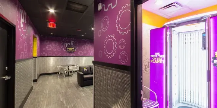 https://cdn.salonspotlight.com/photos/TbDXxkT5u6Ge1YkgrGHW/685bf0f3-7933-4359-bb81-10baec70c84c_720x720