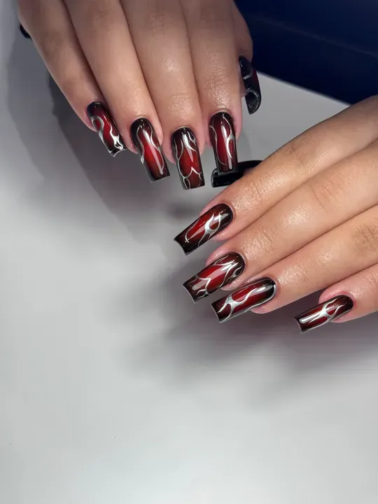 https://cdn.salonspotlight.com/photos/Tc5W8UTSuZu4jSC0i4qk/17cfbe28-14ce-40b8-ae9a-9ee9b5f5aa19_720x720