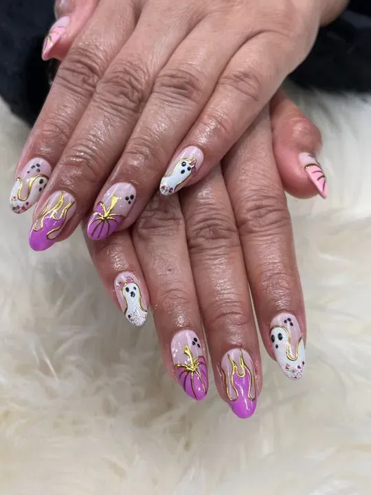 https://cdn.salonspotlight.com/photos/Tc5W8UTSuZu4jSC0i4qk/8113afef-1d4d-42dc-8e20-5b45117f9764_720x720