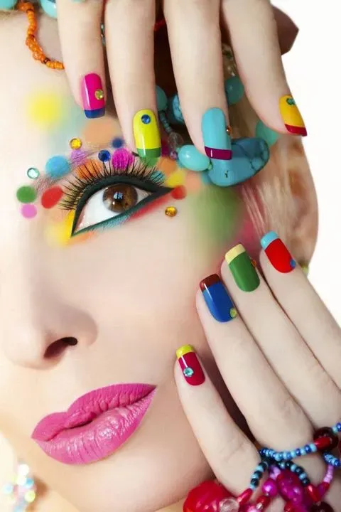 https://cdn.salonspotlight.com/photos/TccLKcG3btf7AI4CuLDB/ca475fa2-98d1-4763-82c3-501184d1ca3f_720x720